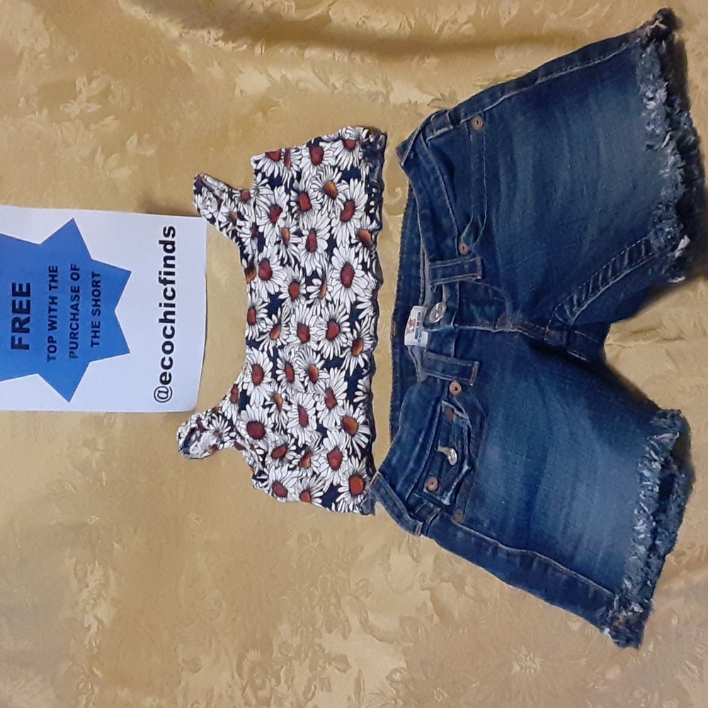 TRUE RELIGIÓN BEAUTIFUL SHORT STRETCH Size 24 WOMENS Color Blue MADE IN USA